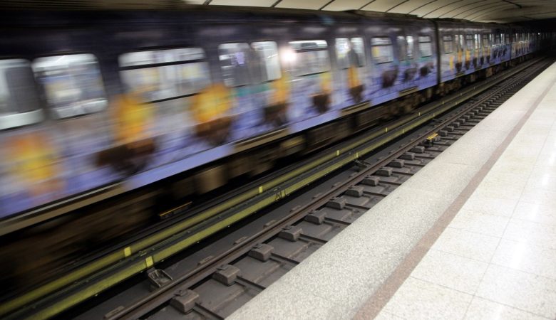 Νεκρός ο άντρας που έπεσε στον σταθμό του μετρό «Άγιος Αντώνιος»