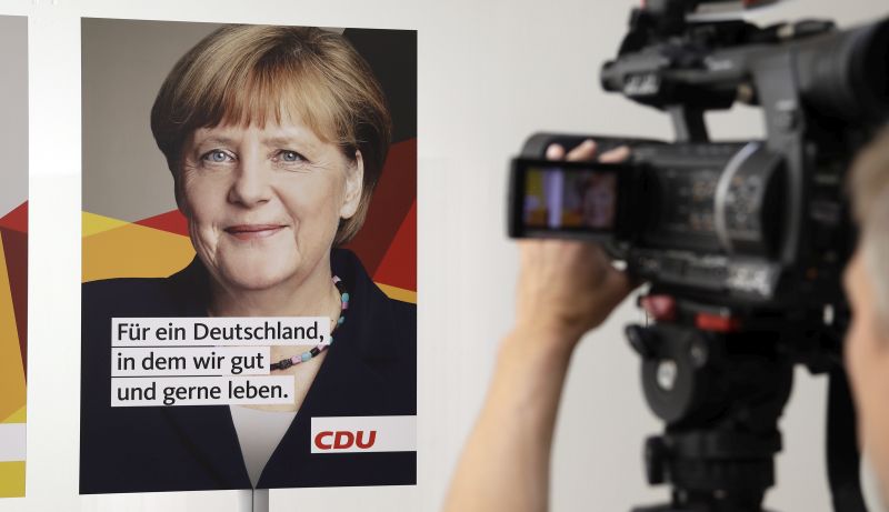 Σαρώνει η Μέρκελ στις δημοσκοπήσεις – Σχεδόν 2 εκατ. οι χορηγίες στο CDU
