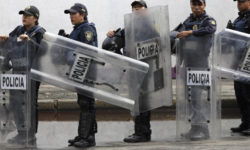 Δημοσιογράφος δολοφονήθηκε στο Μεξικό παρότι φυλασσόταν από αστυνομικούς