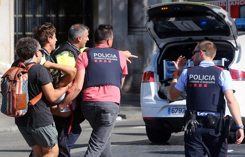 Οικογένεια Ελλήνων τραυματίστηκε στην επίθεση στη Βαρκελώνη