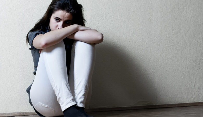 «Ανώμαλη, λεσβία, πόρνη – Όλα αυτά τα χρόνια υποφέρω»: Συγκλονίζει μαθήτρια που έπεσε θύμα bullying