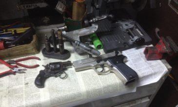 Παράνομα εργαστήρια κατασκευής όπλων στην Πάτρα