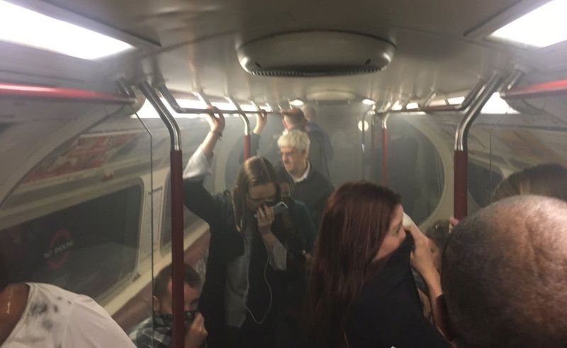 Πανικός από φωτιά στον σταθμό Oxford Circus του μετρό του Λονδίνου
