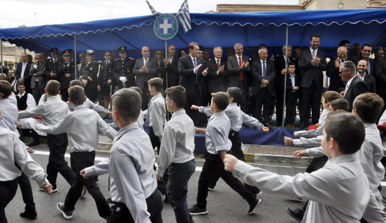 Ποιοι δρόμοι κλείνουν λόγω παρελάσεων σε Αθήνα και Θεσσαλονίκη