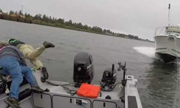 Ταχύπλοο σπέρνει τον πανικό όταν πέφτει σε βάρκα με ψαράδες