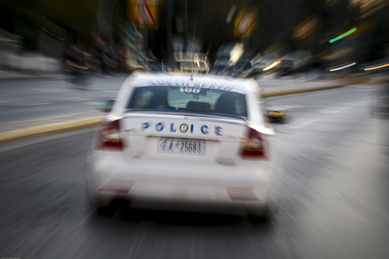 Διαρρήκτες διέφυγαν ψεκάζοντας με πυροσβεστήρα κατά των περιπολικών που τους καταδίωκαν