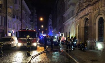 Τουλάχιστον δύο νεκροί από πυρκαγιά σε ξενοδοχείο της Πράγας