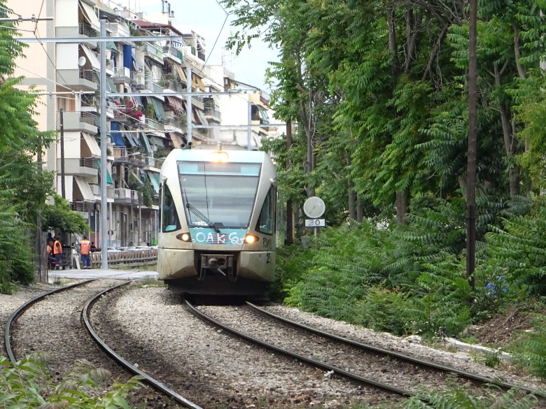 Βρήκε τραγικό θάνατο όταν την παρέσυρε συρμός του προαστιακού