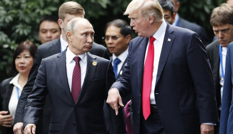 Το Κρεμλίνο «θύμωσε» που ο Τραμπ δεν συνεχάρη τον Πούτιν