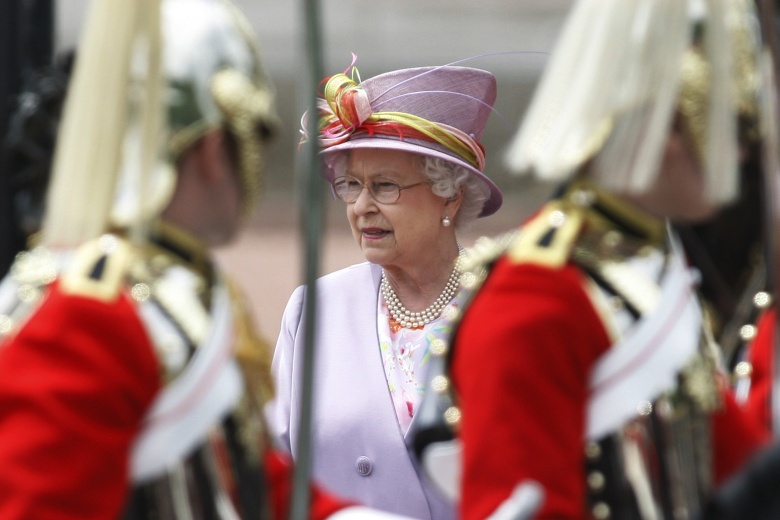 Βασίλισσα Ελισάβετ: Η χώρα μας δοκιμάζεται