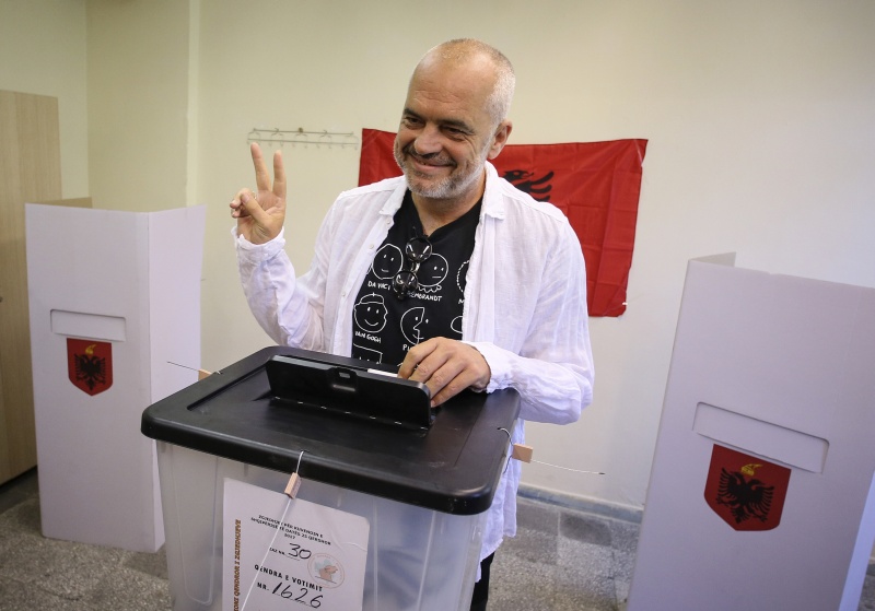 Πρωτιά Ράμα και πιθανή αυτοδυναμία δείχνει το exit poll στην Αλβανία