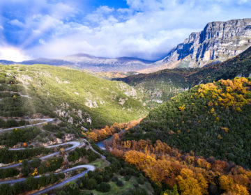 Το Γκραν Κάνιον της Ελλάδας είναι το ξακουστό φαράγγι του Βίκου