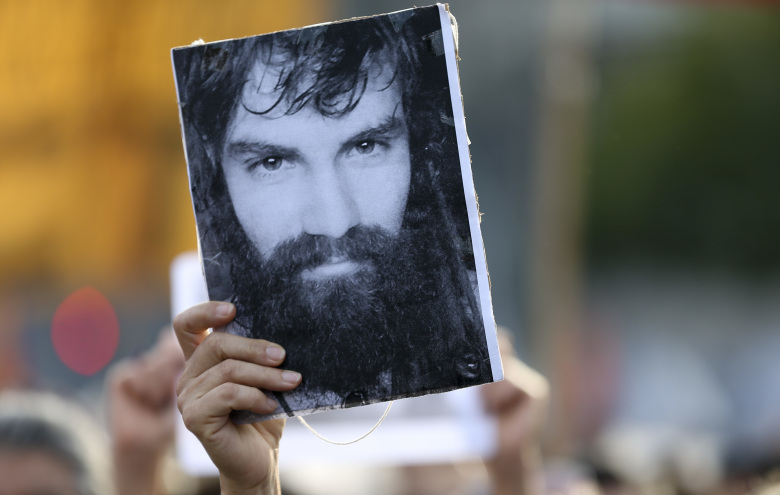 Ο αγνοούμενος ακτιβιστής που συγκλονίζει την Αργεντινή – Βρέθηκε πτώμα