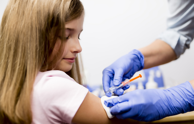 Παιδίατροι δίνουν ψευδείς βεβαιώσεις εμβολιασμού