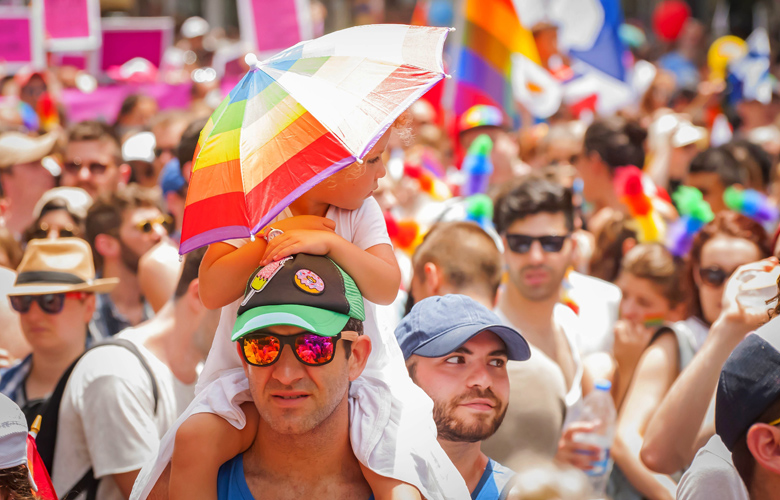 «Παρούσα» η θηλυκότητα στο Athens Pride 2018