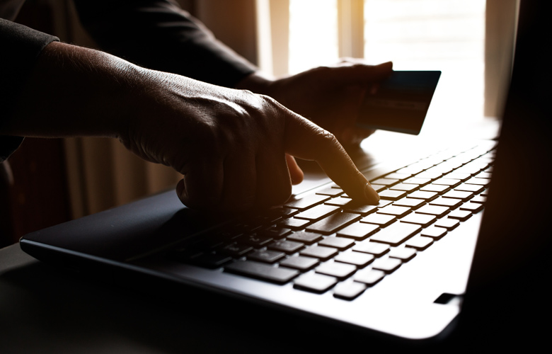 Πόσο κοστίζουν τα προσωπικά στοιχεία της πιστωτικής σας κάρτας στο darkweb