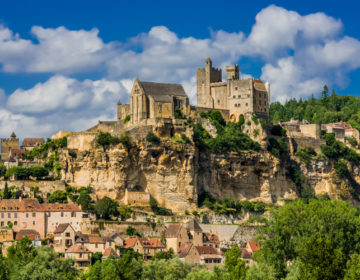 Beynac et Cazenac, ένα μεσαιωνικό χωριό σκαρφαλωμένο πάνω στα βράχια