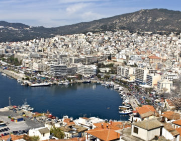 Σύλληψη διακινητή μεταναστών στο λιμάνι της Καβάλας