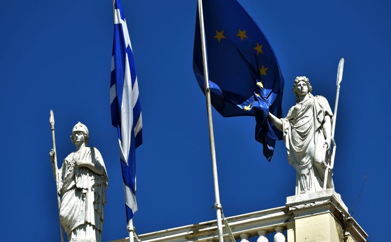 Κομισιόν: Να κλείσει η διαδικασία υπερβολικού ελλείμματος για την Ελλάδα