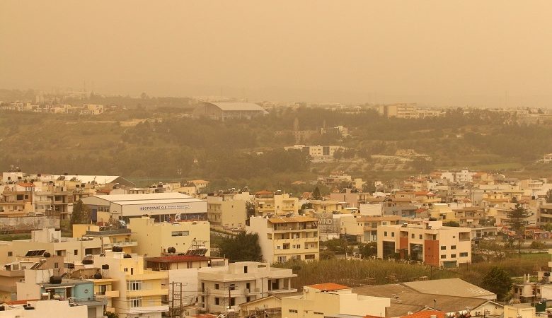 Κυριακή με βροχές, καταιγίδες και αφρικανική σκόνη