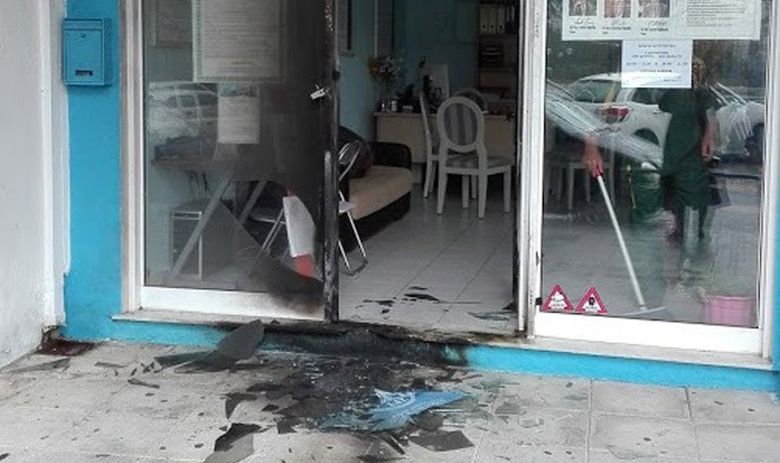 Αυτοσχέδια βόμβα στα γραφεία του Αρτέμη Σώρρα