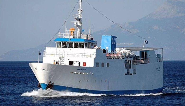 Έσπασαν οι κάβοι πλοίου στην Ελευσίνα – Παραλίγο να πέσει σε δεξαμενόπλοιο