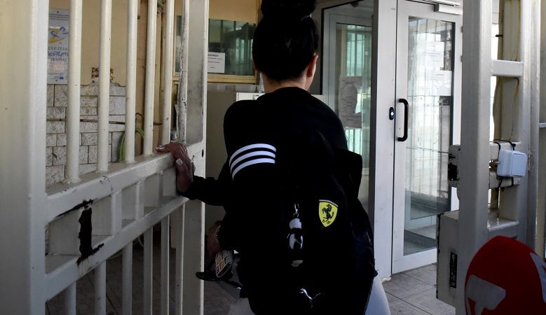 Στην πόρτα της φυλακής, ζήτησαν αποφυλάκιση Σταμάτη και Αρετή Τσοχατζοπούλου