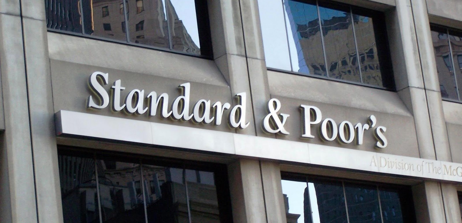 Γιατί ο Standard & Poor’s αναβάθμισε την Ελλάδα