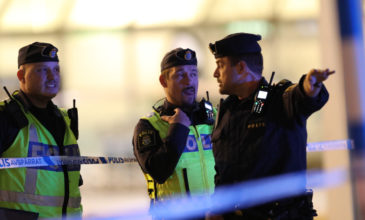 Σουηδία: Η αστυνομία έδωσε άδεια σε συγκέντρωση όπου οι διοργανωτές λένε ότι θα κάψουν αντίτυπα της Βίβλου και της Τορά