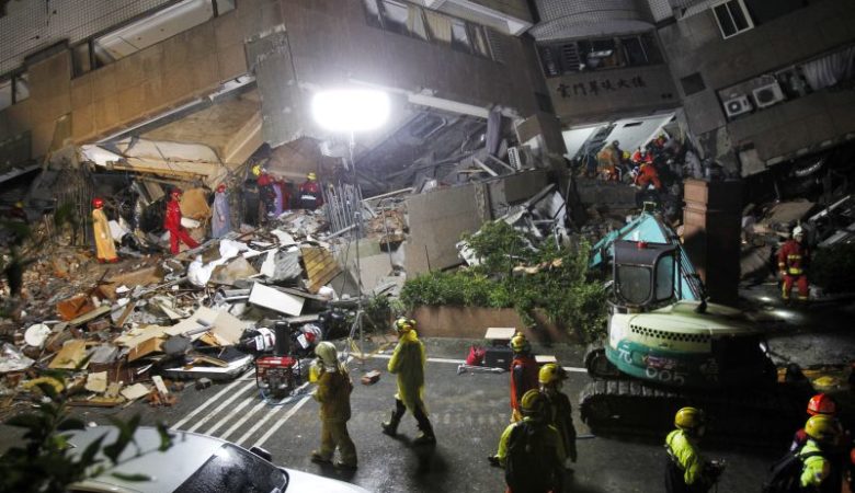 Μάχη με τον χρόνο για επιζώντες στην Ταϊβάν, στους 7 οι νεκροί