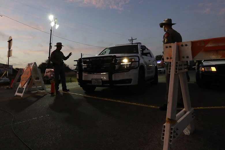 Αυτοπυροβολήθηκε ο μαυροντυμένος μακελάρης που θέρισε ζωές στο Τέξας