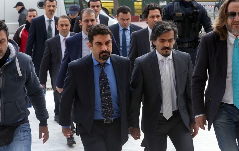 Οι εξελίξεις στο πολιτικό θρίλερ με το άσυλο στον Τούρκο αξιωματικό