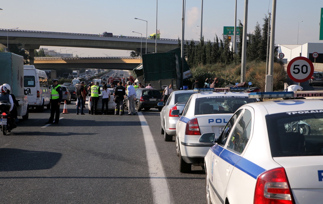 Από σήμερα σε ισχύ τα μέτρα της Τροχαίας για το τριήμερο