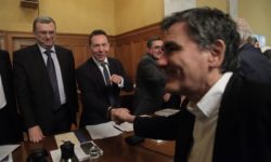Συνάντηση Τσακαλώτου-Στουρνάρα ενόψει του Eurogroup της Δευτέρας