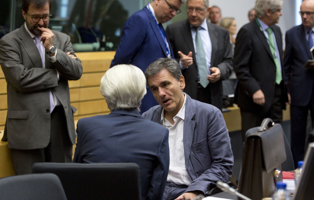 Η Αθήνα υπογράφει με το ΔΝΤ για το τρίτο μνημόνιο