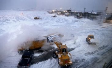 Σφοδρή χιονοθύελλα πλήττει τις ανατολικές ΗΠΑ – Έκλεισε το JFK