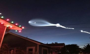 Μυστηριώδες ιπτάμενο αντικείμενο φωτίζει τον ουρανό του Λος Άντζελες
