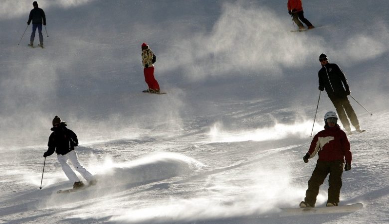 Δύο σκιέρ τραυματίστηκαν από χιονοστιβάδα στην Ελβετία