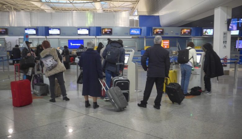 Νέο ρεκόρ επιβατικής κίνησης για τα ελληνικά αεροδρόμια