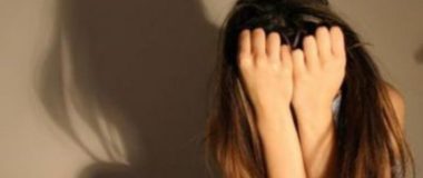 Βιασμός 12χρονης στον Κολωνό: Νέα σύλληψη – Χειροπέδες σε έναν 48χρονο από το Μπαγκλαντές
